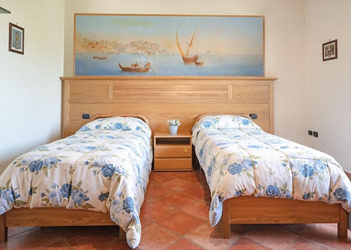 Hotel Sottovento Sant'Egidio del Monte Albino Exteriör bild