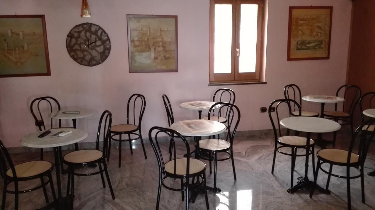 Hotel Sottovento Sant'Egidio del Monte Albino Exteriör bild