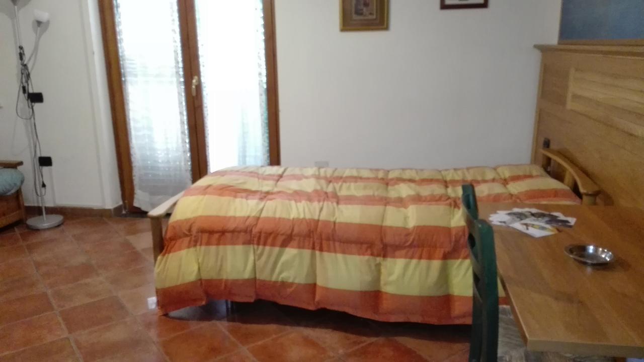 Hotel Sottovento Sant'Egidio del Monte Albino Exteriör bild